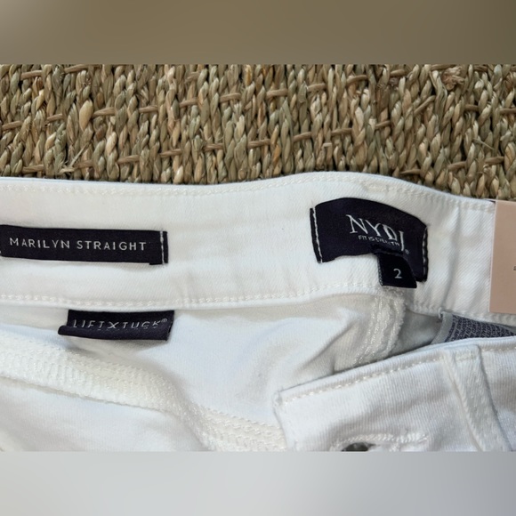 NYDJ Marilyn Straight Ankle White Jeans - Picture 4 of 7